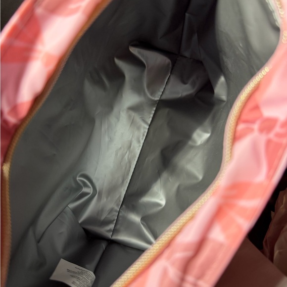 Betsy Johnson Top Handle Lunch Tote. NWT - Picture 9 of 10